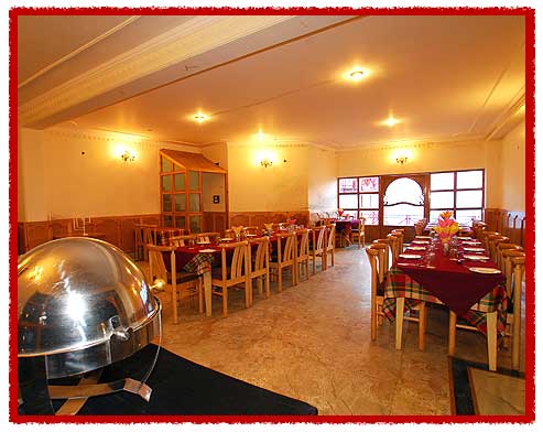 Clifftop Club Hotel Auli Restaurant